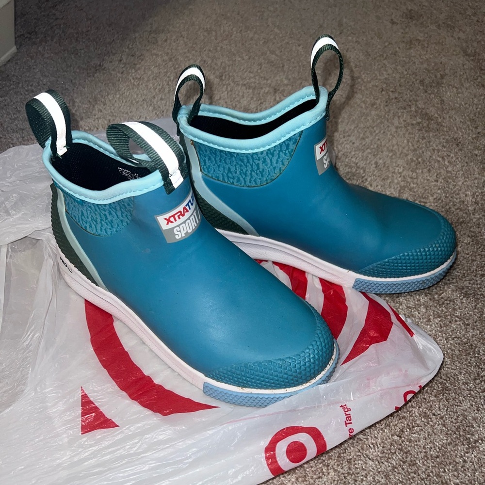 Xtratuf Women's 6 Inch Sport Ankle Deck Boot